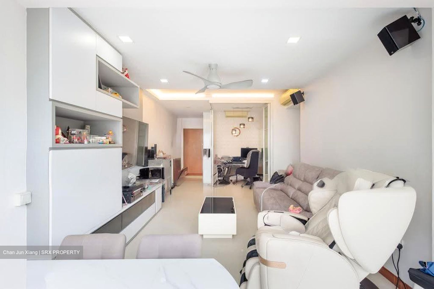 Waterfront Waves (D16), Condominium #610432611